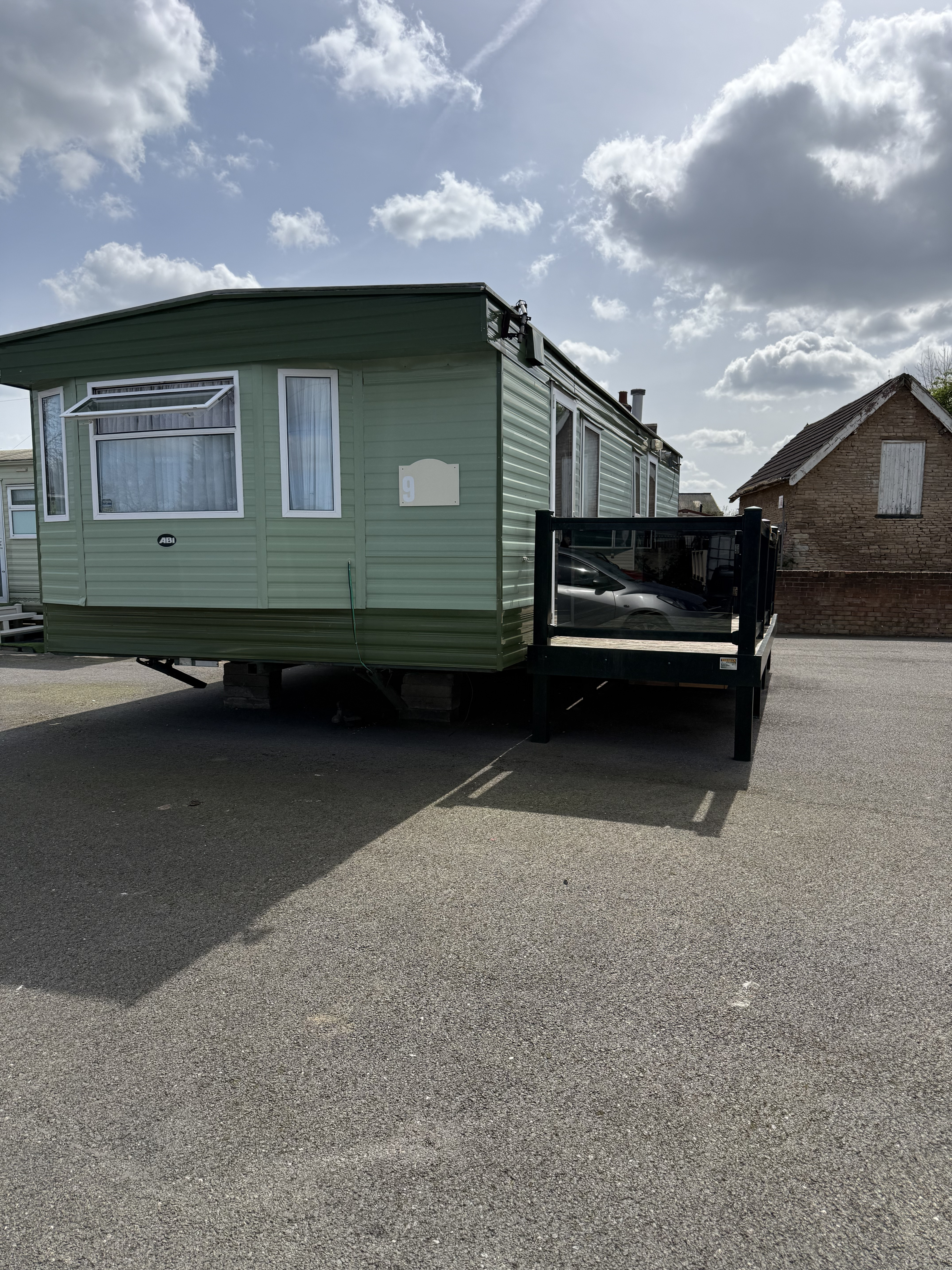 2 Bed Mobile Home, Stockbridge Lane, DN5