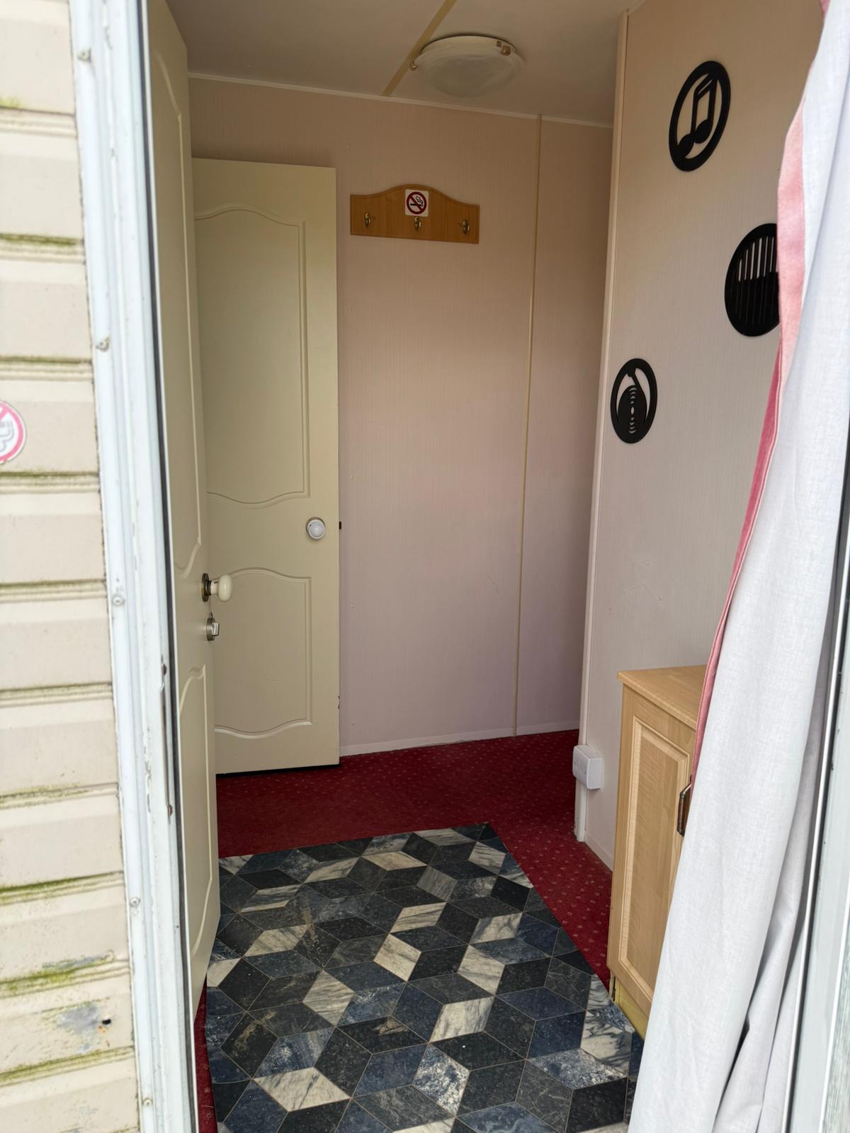 2 Bed Mobile Home, Stockbridge Lane, DN5